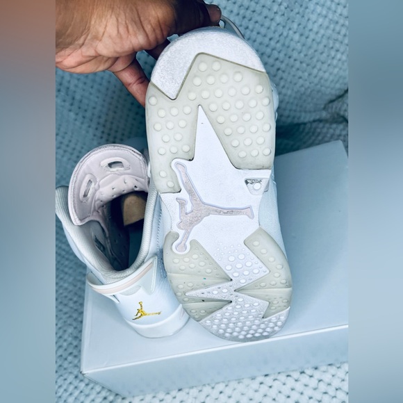 🔥 Wmns Air Jordan 6 Retro ‘Gold Hoops’ - Picture 8 of 8